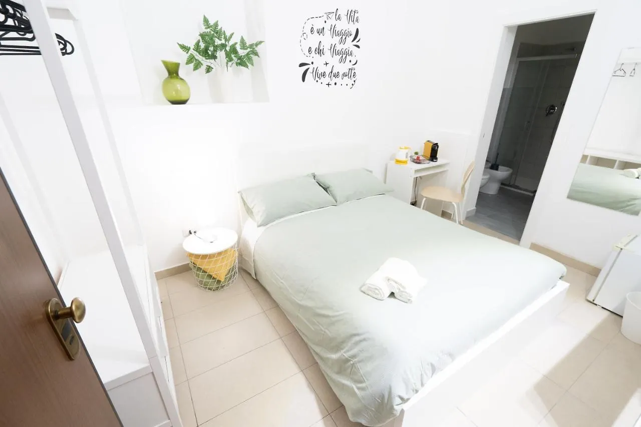 Be Happy Rooms Catania Bed & Breakfast